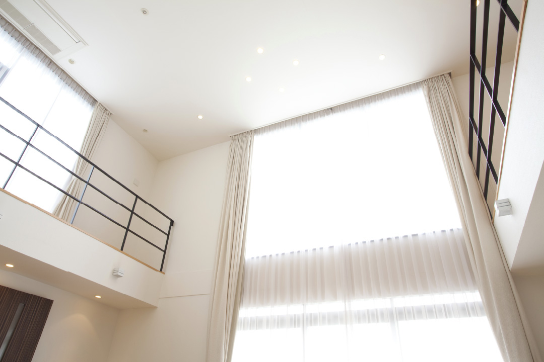 80X-JP活躍シーン 吹き抜けの温度差解消に